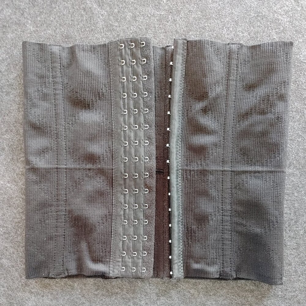 Waist trainer